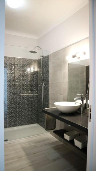 Beautiful And Cozy Flat Close To Beach And Center Lagos Exterior photo