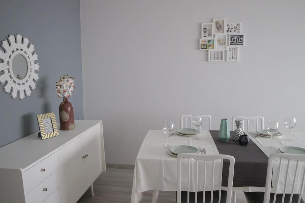 Beautiful And Cozy Flat Close To Beach And Center Lagos Exterior photo